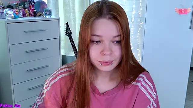 ValBae online show from April 11, 2026, 6:29 am