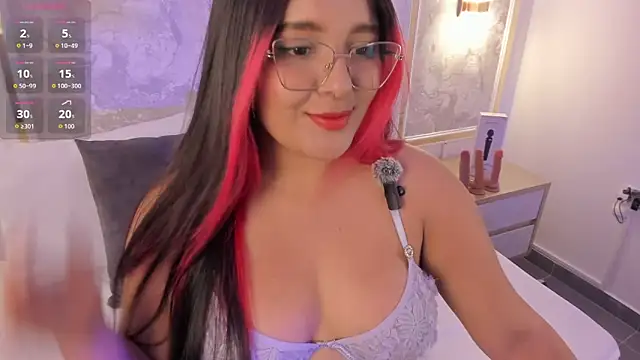 victoria18x online show from November 10, 2025, 7:13 pm