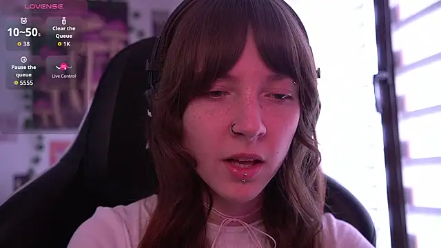 juliapie online show from March 25, 2026, 10:10 am