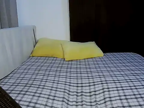 Sugarr   online show from October 8, 2025, 3:53 pm