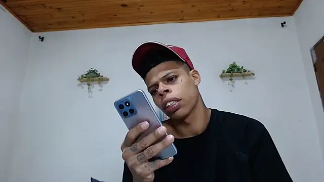 Snapshot of BrandonStond chatting on February 15, 2026, 11:45 pm BrandonStond online show from February 15, 2026, 11:45 pm