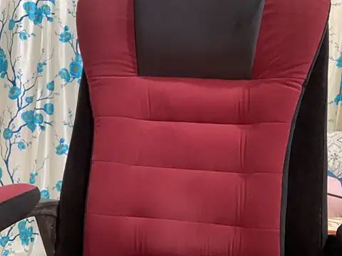 Snapshot of Kayzza_5 chatting on February 17, 2026, 5:37 am Kayzza 5 online show from February 17, 2026, 5:37 am