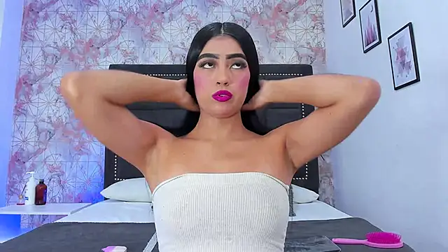 Mia-Monroe online show from January 24, 2025, 7:39 pm