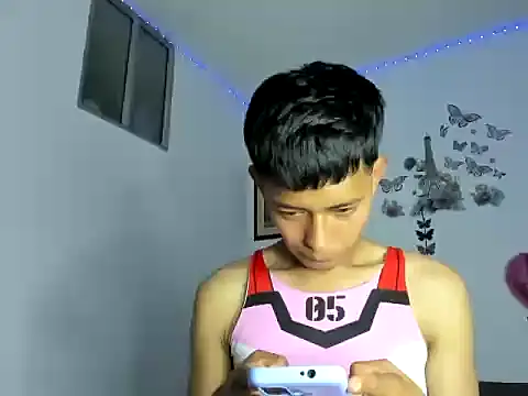 Snapshot of horny_pair chatting on April 3, 2026, 1:58 am horny pair online show from April 3, 2026, 1:58 am