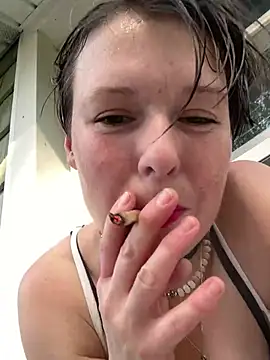 Snapshot of KatieBARBiE98 chatting on July 1, 2026, 9:03 pm KatieBARBiE98 online show from July 1, 2026, 9:03 pm