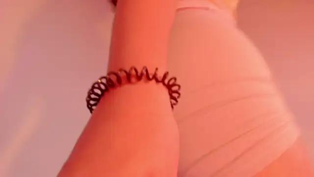 HarleyRedd online show from December 19, 2024, 5:51 am