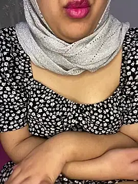 yassminsexy22 online show from January 10, 2025, 1:52 pm