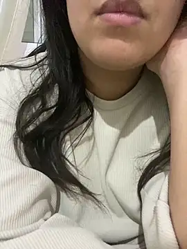 yassminsexy22 online show from January 11, 2025, 8:10 pm