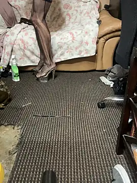 UtopianMisfit1 online show from February 9, 2026, 5:22 am