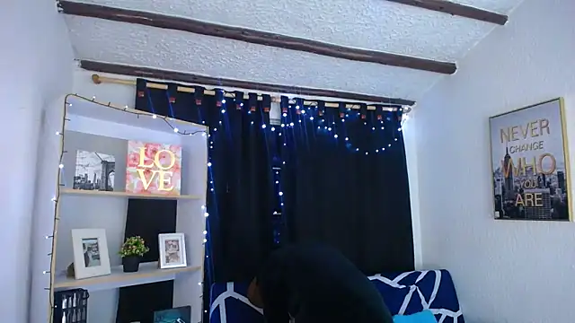 Snapshot of Sian__1 chatting on February 12, 2025, 4:33 pm Sian 1 online show from February 12, 2025, 4:33 pm