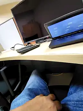 rocksrockydick online show from September 26, 2025, 10:08 am