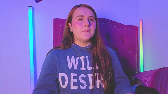 evy orange1 online show from October 18, 2025, 1:08 am