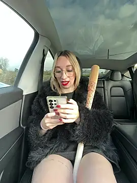 Snapshot of Giuliana_baby chatting on February 11, 2026, 10:09 am Giuliana baby online show from February 11, 2026, 10:09 am