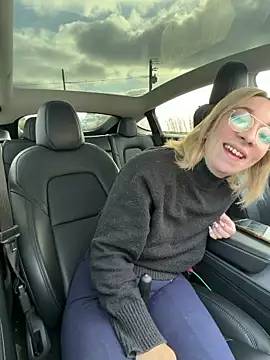 Snapshot of Giuliana_baby chatting on April 4, 2026, 7:17 am Giuliana baby online show from April 4, 2026, 7:17 am