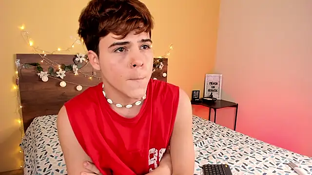 justinbiler online show from December 24, 2024, 2:01 pm