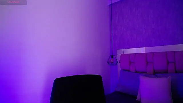 Snapshot of Roxie-Summers11 chatting on February 22, 2025, 7:25 pm Roxie-Summers11 online show from February 22, 2025, 7:25 pm