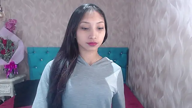 Snapshot of MadelineDoll chatting on February 9, 2025, 2:40 pm MadelineDoll online show from February 9, 2025, 2:40 pm