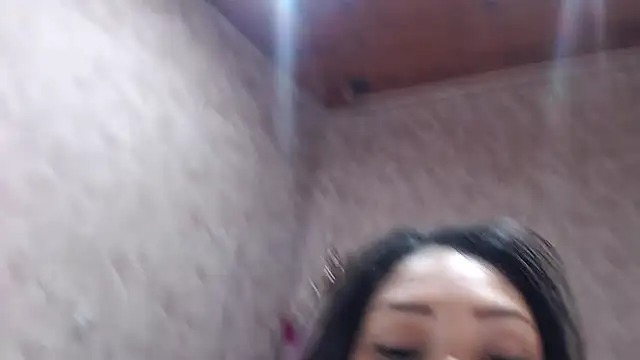 Snapshot of MadelineDoll chatting on February 12, 2025, 3:27 pm MadelineDoll online show from February 12, 2025, 3:27 pm