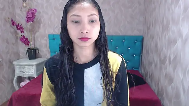 Snapshot of MadelineDoll chatting on March 16, 2025, 1:38 pm MadelineDoll online show from March 16, 2025, 1:38 pm