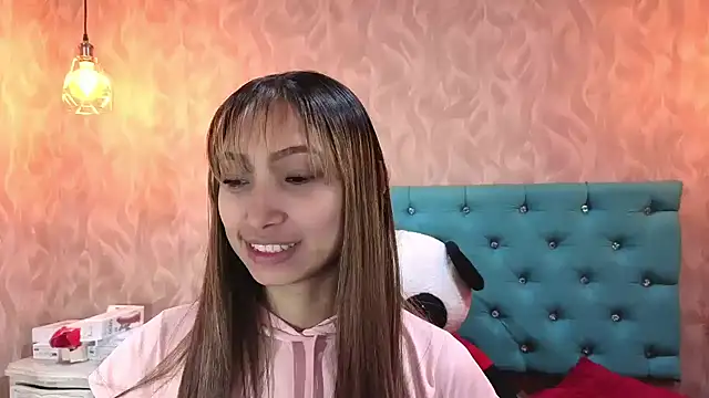 Snapshot of MadelineDoll chatting on November 12, 2025, 1:44 pm MadelineDoll online show from November 12, 2025, 1:44 pm