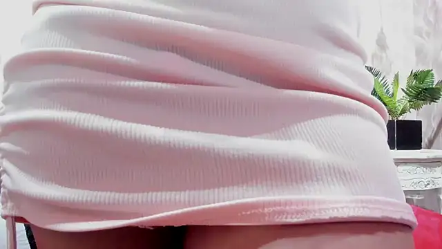 Snapshot of MadelineDoll chatting on November 16, 2025, 4:12 pm MadelineDoll online show from November 16, 2025, 4:12 pm