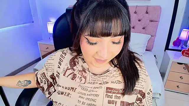 Emma monserrat online show from March 23, 2026, 6:34 pm