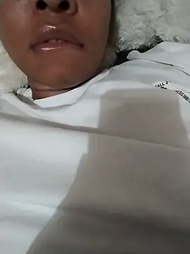 Ivon-09 online show from December 3, 2024, 1:30 am