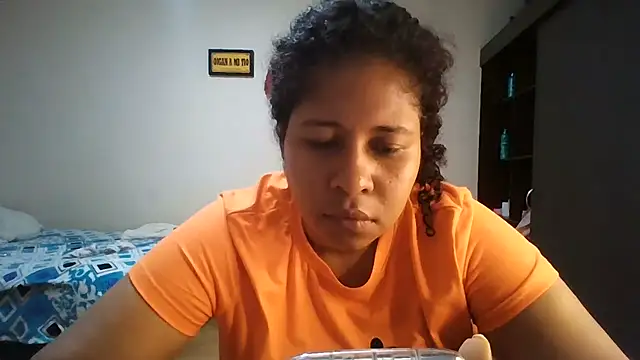 Ivon-09 online show from July 28, 2026, 2:46 pm