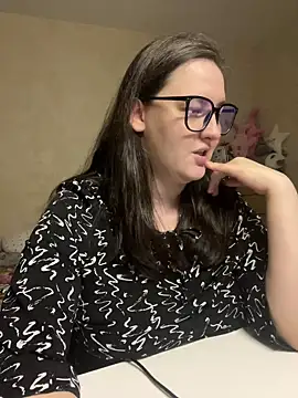 hungry1bunny online show from December 30, 2024, 9:50 pm