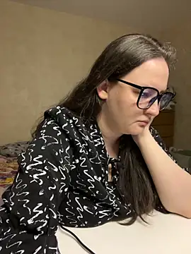 hungry1bunny online show from September 10, 2025, 9:04 pm