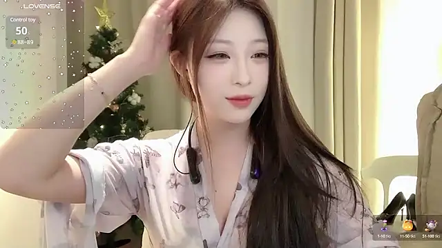 zhuzhu-520- online show from March 20, 2025, 5:15 pm