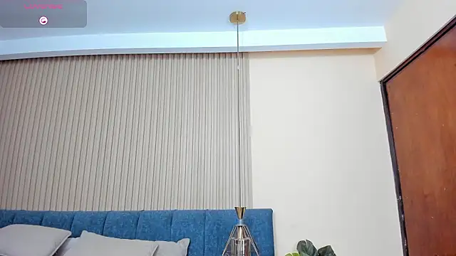 kathecute   online show from March 26, 2026, 1:44 am