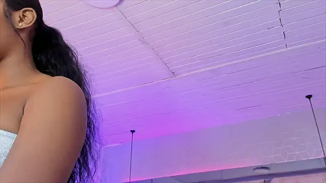 ChaynnaCooper online show from December 10, 2024, 3:41 am