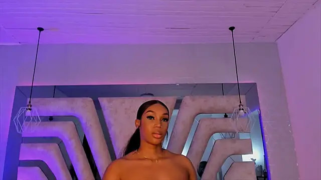 ChaynnaCooper online show from December 15, 2024, 3:13 am