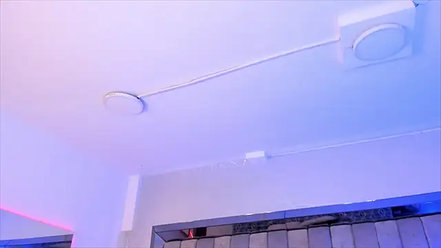 ChaynnaCooper online show from January 18, 2025, 11:11 am