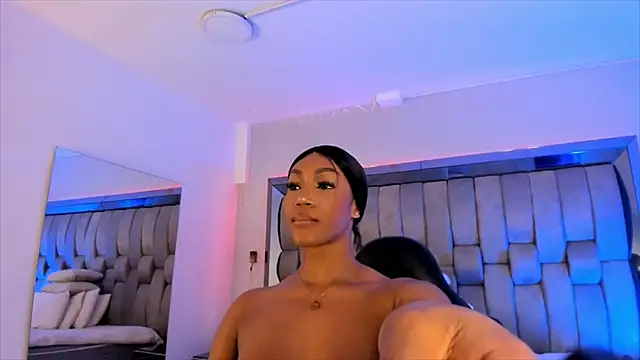 ChaynnaCooper online show from February 22, 2025, 5:46 pm