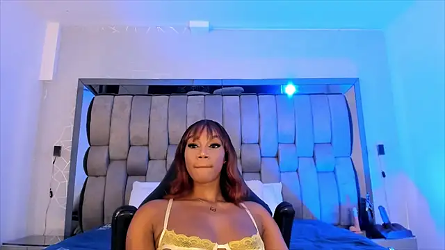 ChaynnaCooper online show from March 1, 2025, 6:11 pm