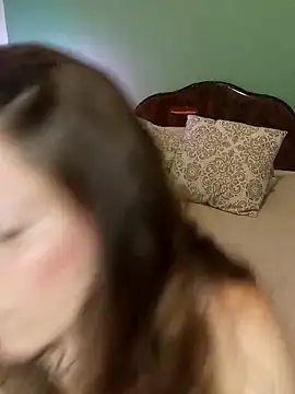 Snapshot of SofiEstevez chatting on September 21, 2025, 12:23 am SofiEstevez online show from September 21, 2025, 12:23 am