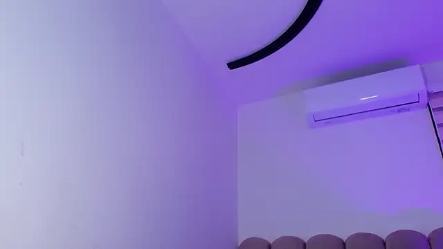 nicol f online show from March 13, 2026, 3:35 am