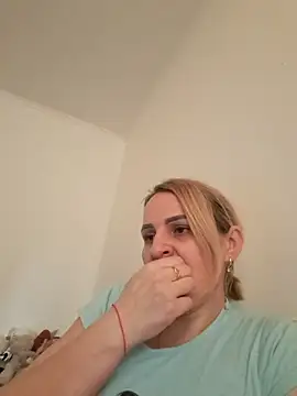 Snapshot of Malichkaanna30 chatting on February 12, 2025, 2:32 pm Malichkaanna30 online show from February 12, 2025, 2:32 pm