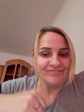 Snapshot of Malichkaanna30 chatting on February 22, 2025, 1:24 pm Malichkaanna30 online show from February 22, 2025, 1:24 pm