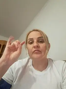 Snapshot of Malichkaanna30 chatting on March 7, 2025, 6:43 pm Malichkaanna30 online show from March 7, 2025, 6:43 pm