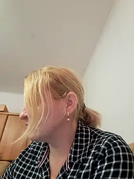 Snapshot of Malichkaanna30 chatting on March 14, 2025, 1:46 pm Malichkaanna30 online show from March 14, 2025, 1:46 pm