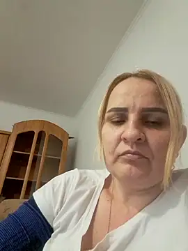 Snapshot of Malichkaanna30 chatting on March 22, 2025, 4:58 pm Malichkaanna30 online show from March 22, 2025, 4:58 pm