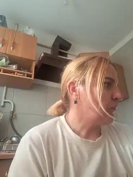 Snapshot of Malichkaanna30 chatting on September 8, 2025, 2:27 pm Malichkaanna30 online show from September 8, 2025, 2:27 pm