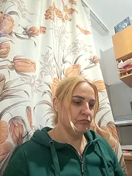 Snapshot of Malichkaanna30 chatting on October 16, 2025, 2:18 pm Malichkaanna30 online show from October 16, 2025, 2:18 pm