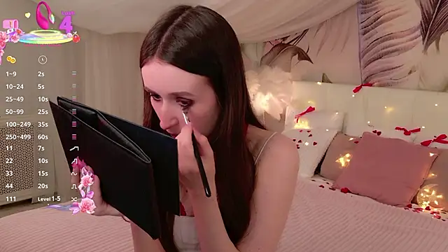 Snapshot of AliceLiddelle chatting on February 13, 2026, 12:01 pm AliceLiddelle online show from February 13, 2026, 12:01 pm