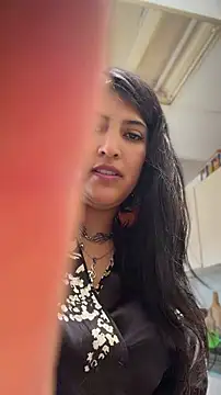Afroditapoloo online show from July 24, 2026, 4:27 pm
