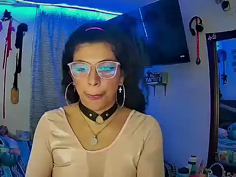 Snapshot of NicollWilliams_420 chatting on February 3, 2025, 5:40 am NicollWilliams 420 online show from February 3, 2025, 5:40 am