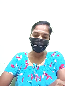 anusiya01 online show from January 30, 2025, 2:47 pm